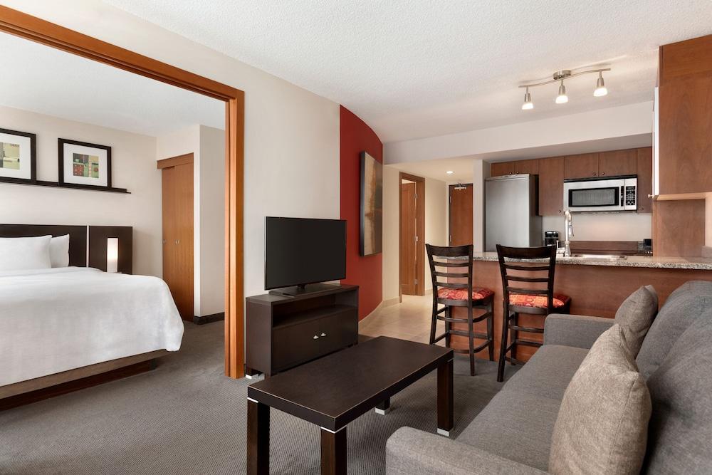 Embassy Suites By Hilton - Montreal Exterior foto