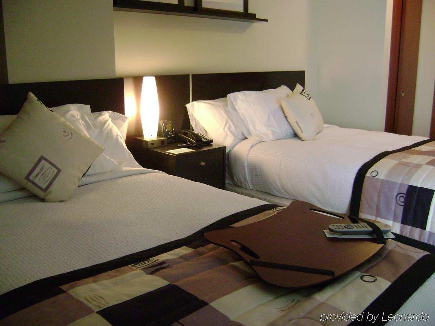 Embassy Suites By Hilton - Montreal Habitación foto