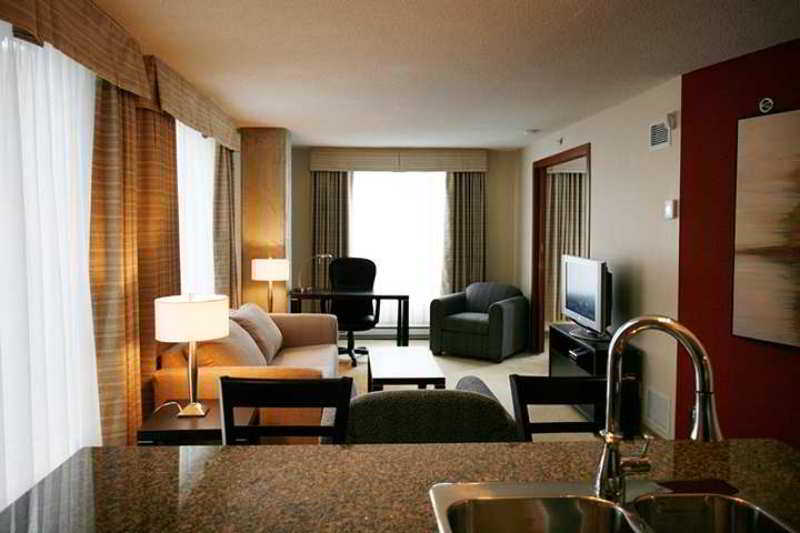 Embassy Suites By Hilton - Montreal Exterior foto